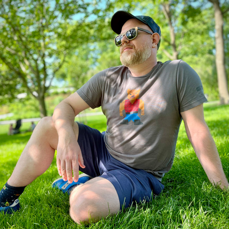 A Mischief Maker in a gray Grizz tee